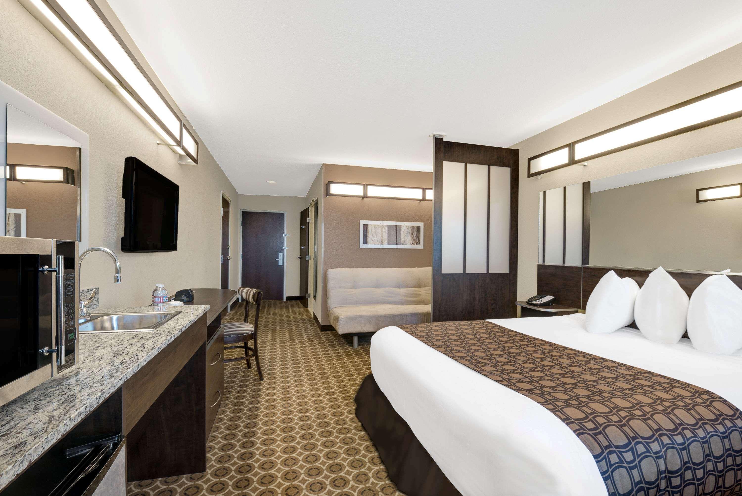 Microtel Inn & Suites By Wyndham Williston Exterior foto