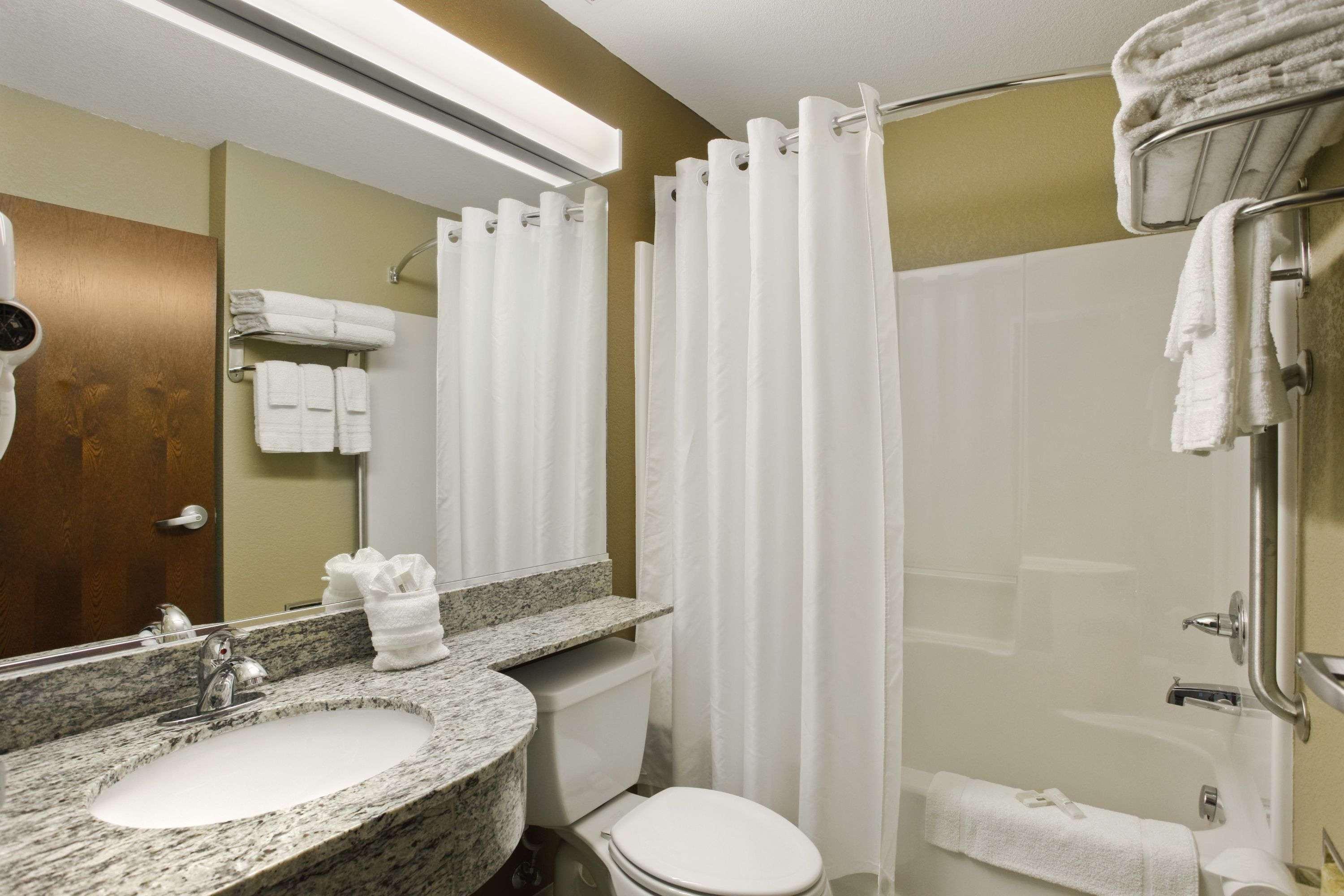 Microtel Inn & Suites By Wyndham Williston Habitación foto